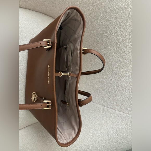 Michael Kors Tote Bag - Picture 8 of 8